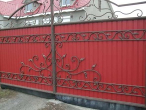 Кованые заборы с профнастилом 150 метров фото в Мытищах
