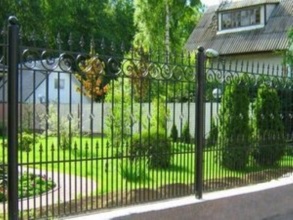 Кованые заборы на ленточном фундаменте 80 метров фото в Мытищах